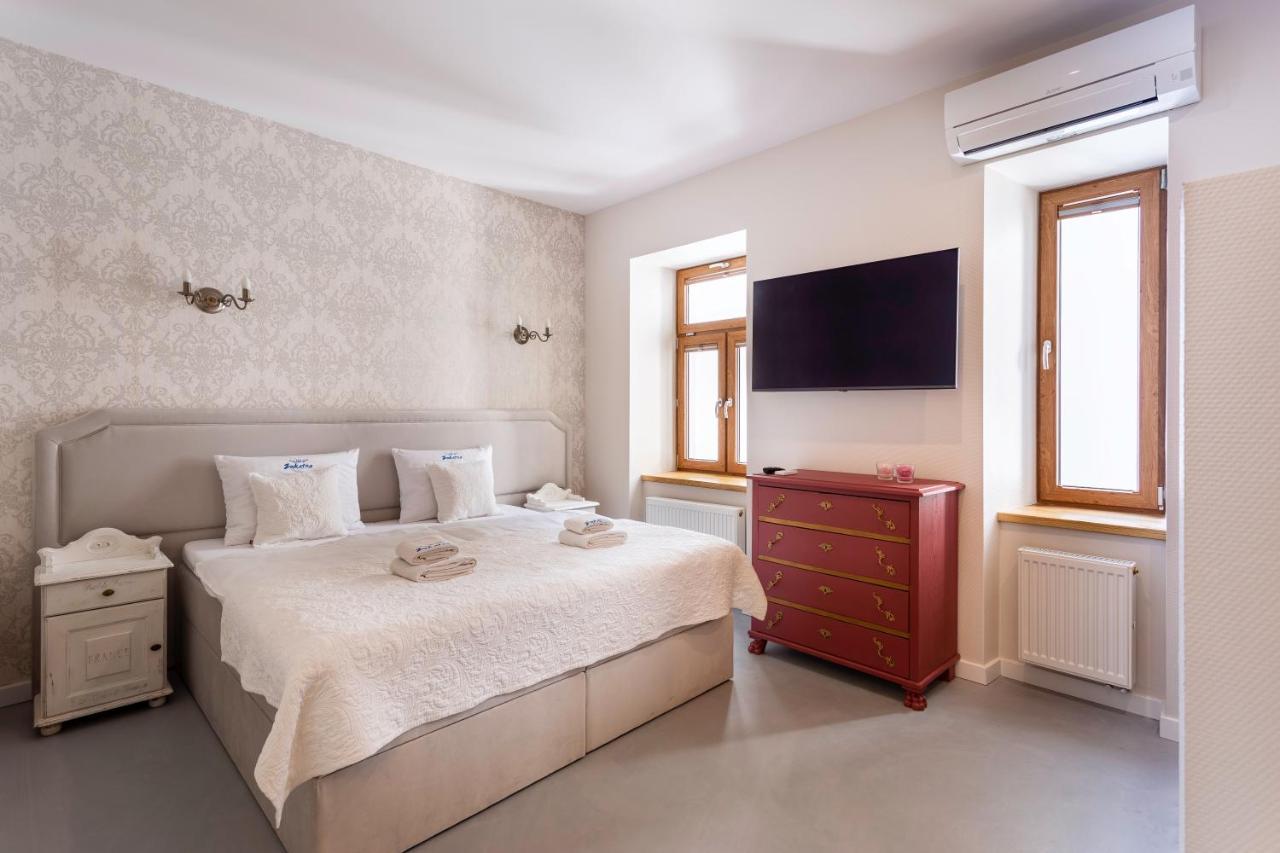 Aparthotel Zakatna B&B Tarnow Exterior photo