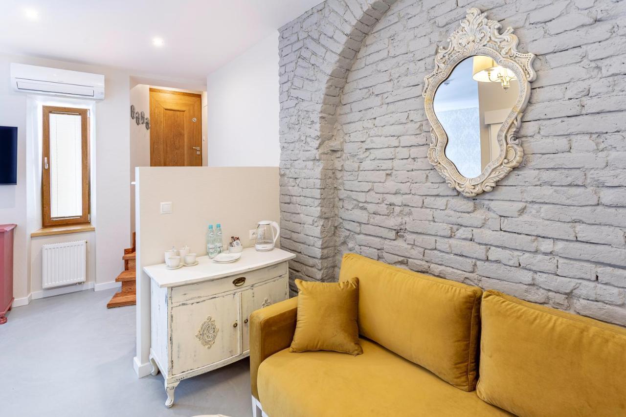 Aparthotel Zakatna B&B Tarnow Exterior photo