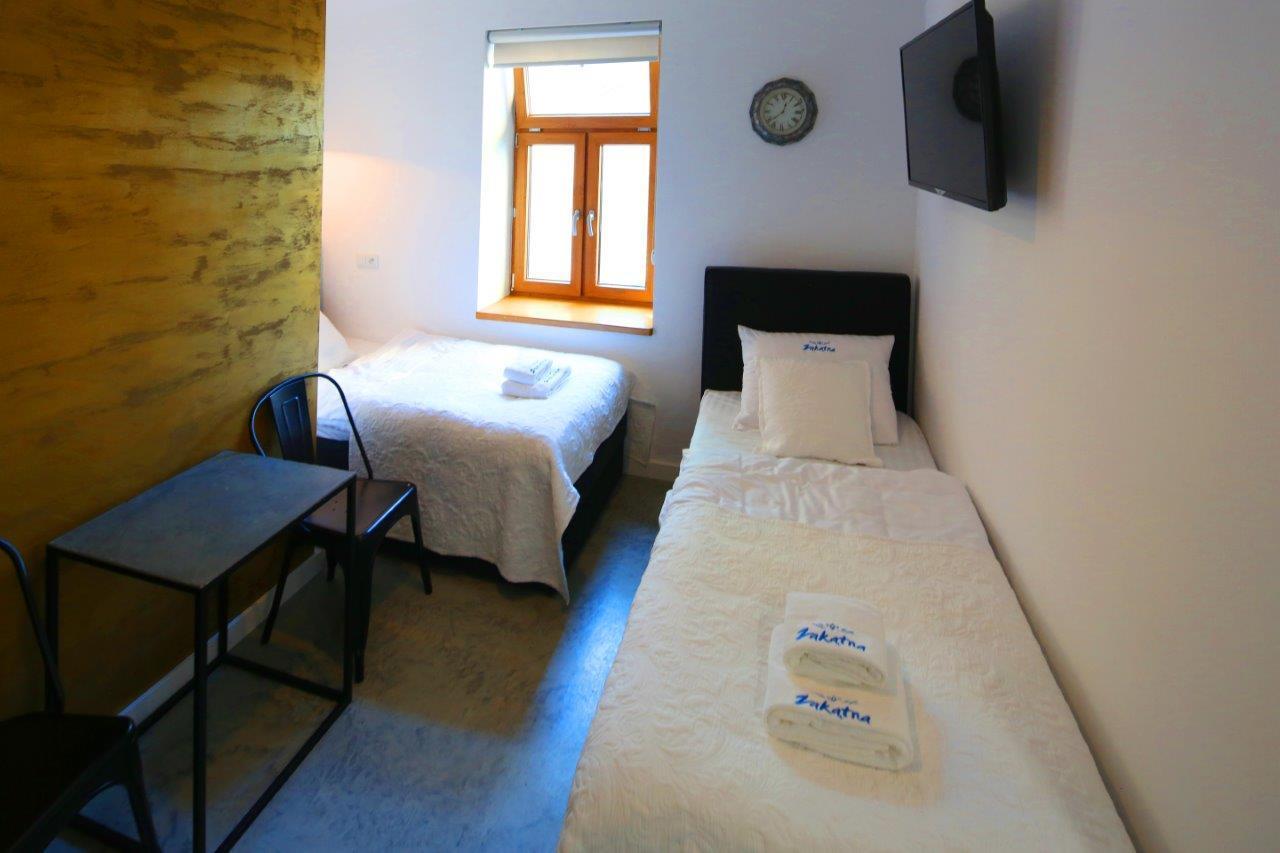 Aparthotel Zakatna B&B Tarnow Exterior photo